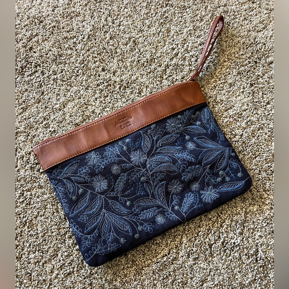 Abercrombie and Fitch hand bag